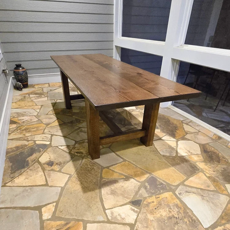 outdoor dining table